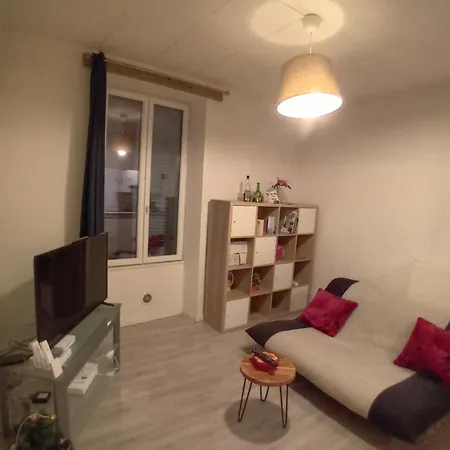 Chartreux Baignoire Massante ,a 3 Minutes Du Centre En Bus! 2 Etoiles Atout France * Voiron